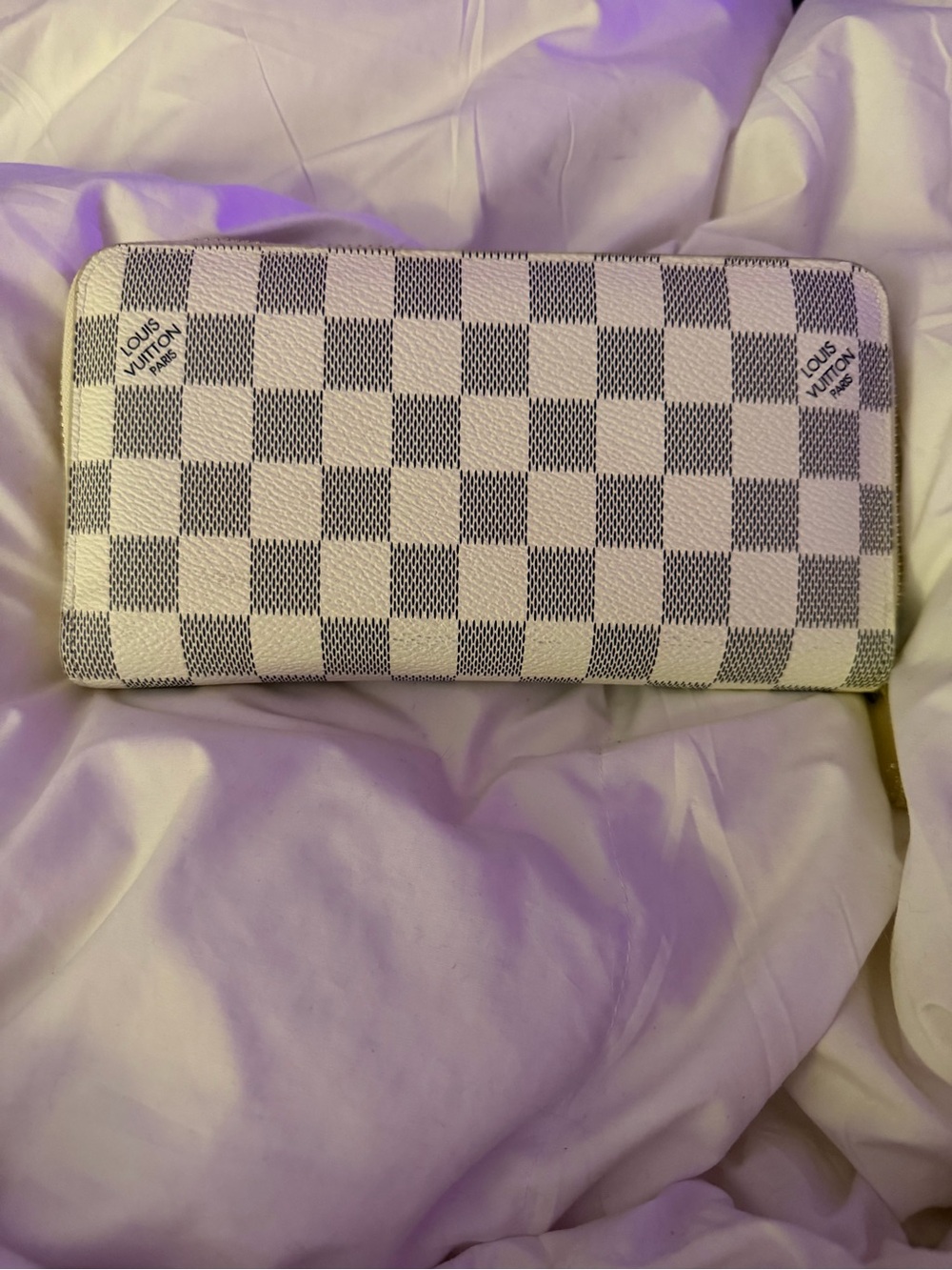 Louis Vuitton Damier Azur Zip Around Wallet - White/Gray Checkered